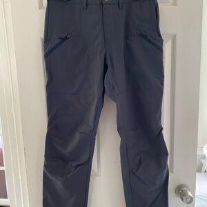 New Patagonia Women’s Point Peak Trail Pants Size 12 Color Dark Gray